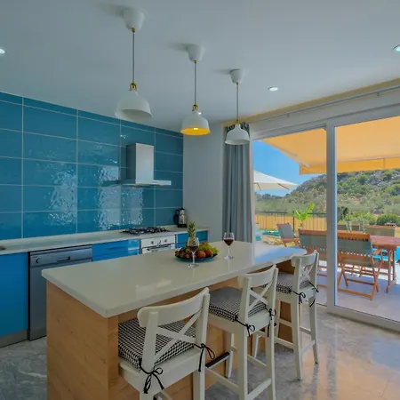 Toucano Peaceful With Nature View, Pool And Jacuzzi Villa Kalkan