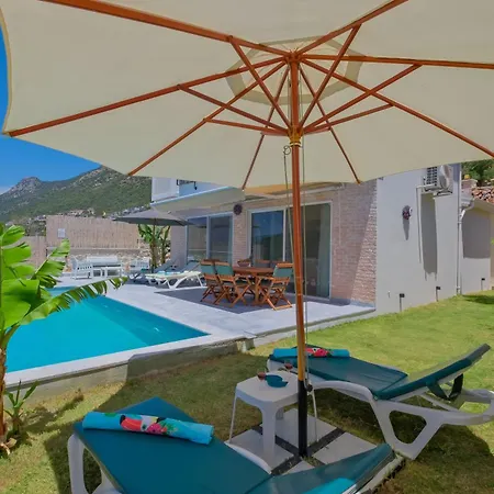 Toucano Peaceful With Nature View, Pool And Jacuzzi Villa *