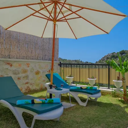 Villa Toucano Peaceful With Nature View, Pool And Jacuzzi