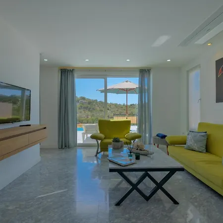 Toucano Peaceful With Nature View, Pool And Jacuzzi Vilă